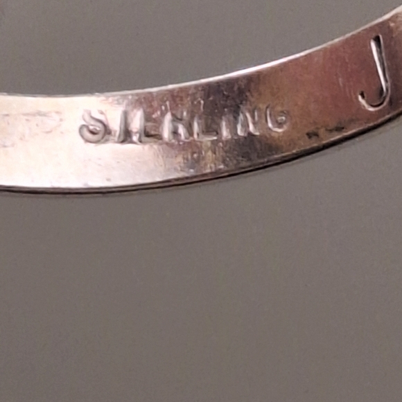 Sterling Size 7 Black Onyx Slave Bracelet Navajo Signed Jaqueline Silver - Picture 11 of 13